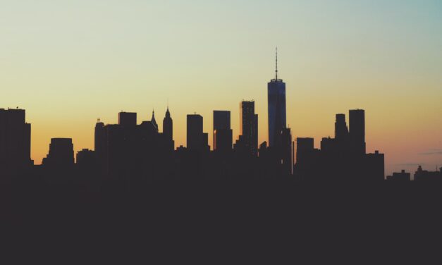 PESTEL : La Longue-Vue d&rsquo;un Entrepreneur Averti